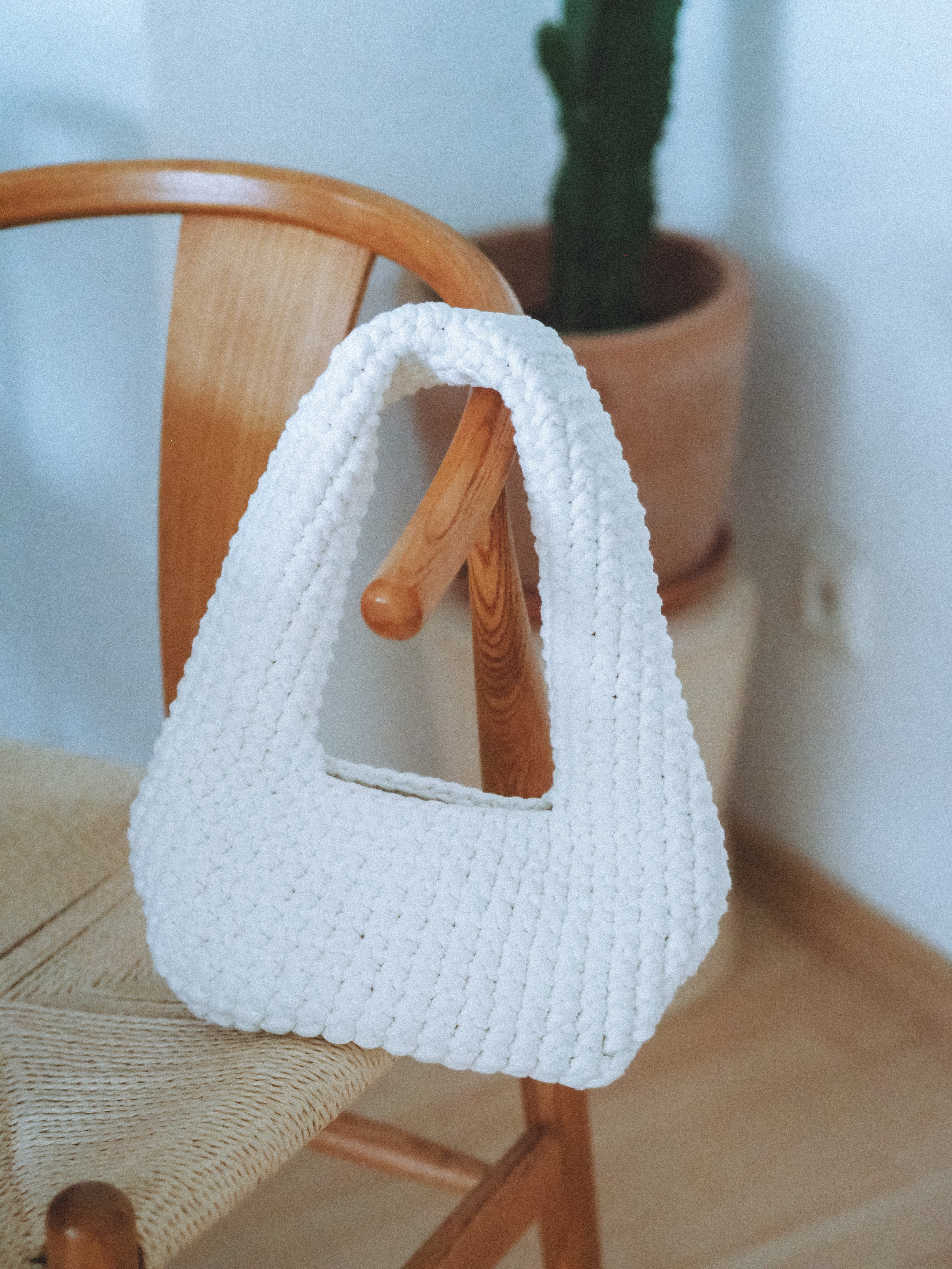 HOBO Bag Häkeltasche